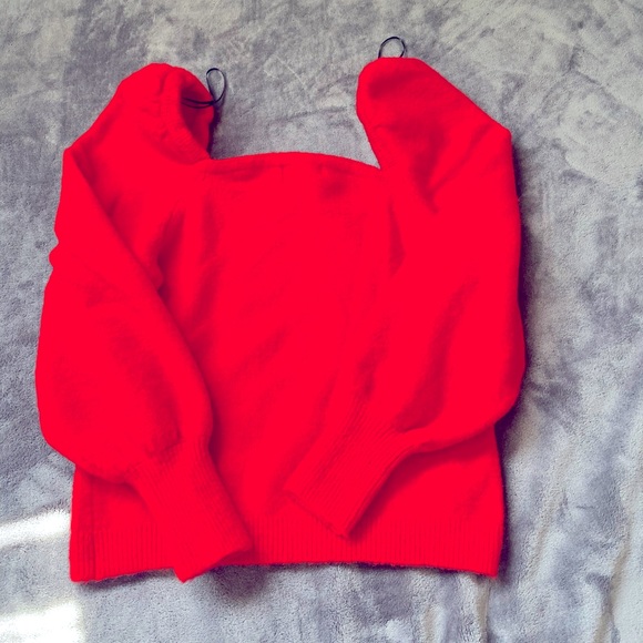 Mint condition Sweaters - Picture 3 of 3